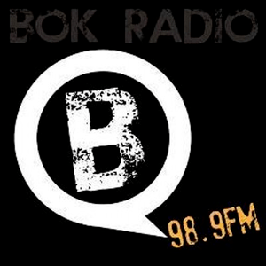 Höre Bok Radio 98.9 FM in der App.