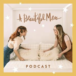 Höre A Beautiful Mess Podcast in der App.