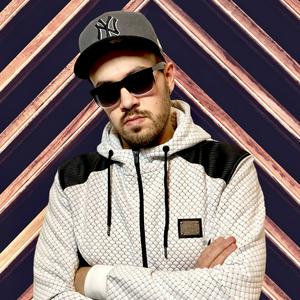 Höre DJ D.Street Mixtapes / Podcasts in der App.